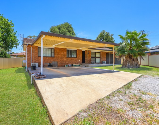 16 Joseph Brown Place, Oxley Vale NSW 2340
