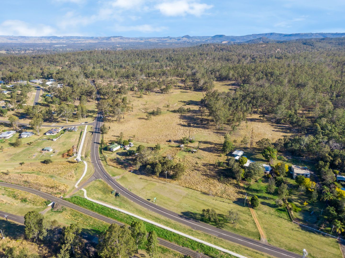 1043 Murphys Creek Road, Murphys Creek QLD 4352, Image 2