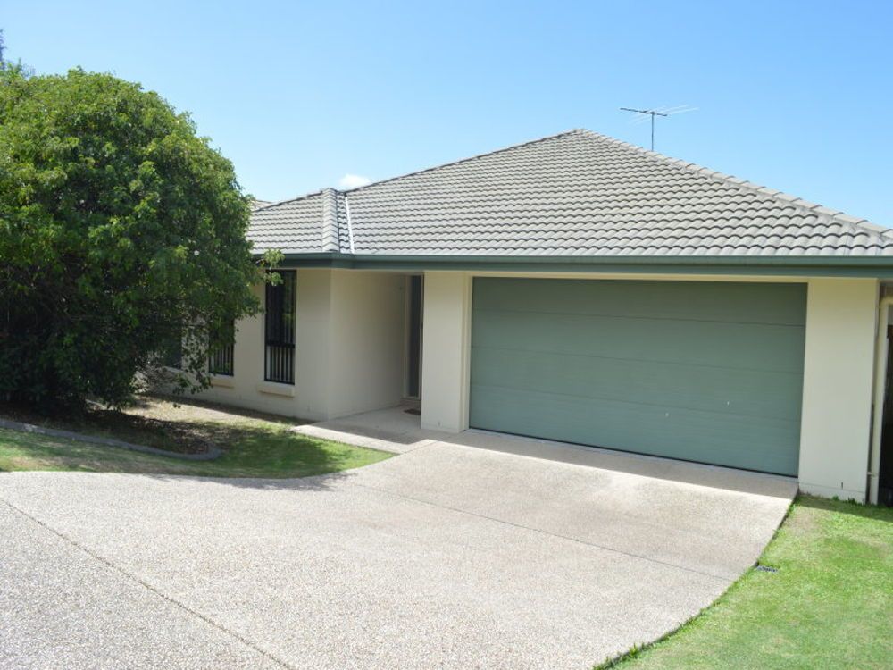 4 bedrooms House in 4 James Street PIMPAMA QLD, 4209