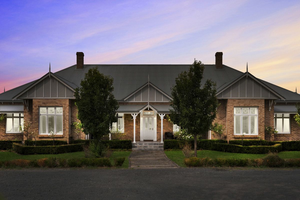 4 bedrooms Rural in 105 Stonebrook Meadows Road RAZORBACK NSW, 2571