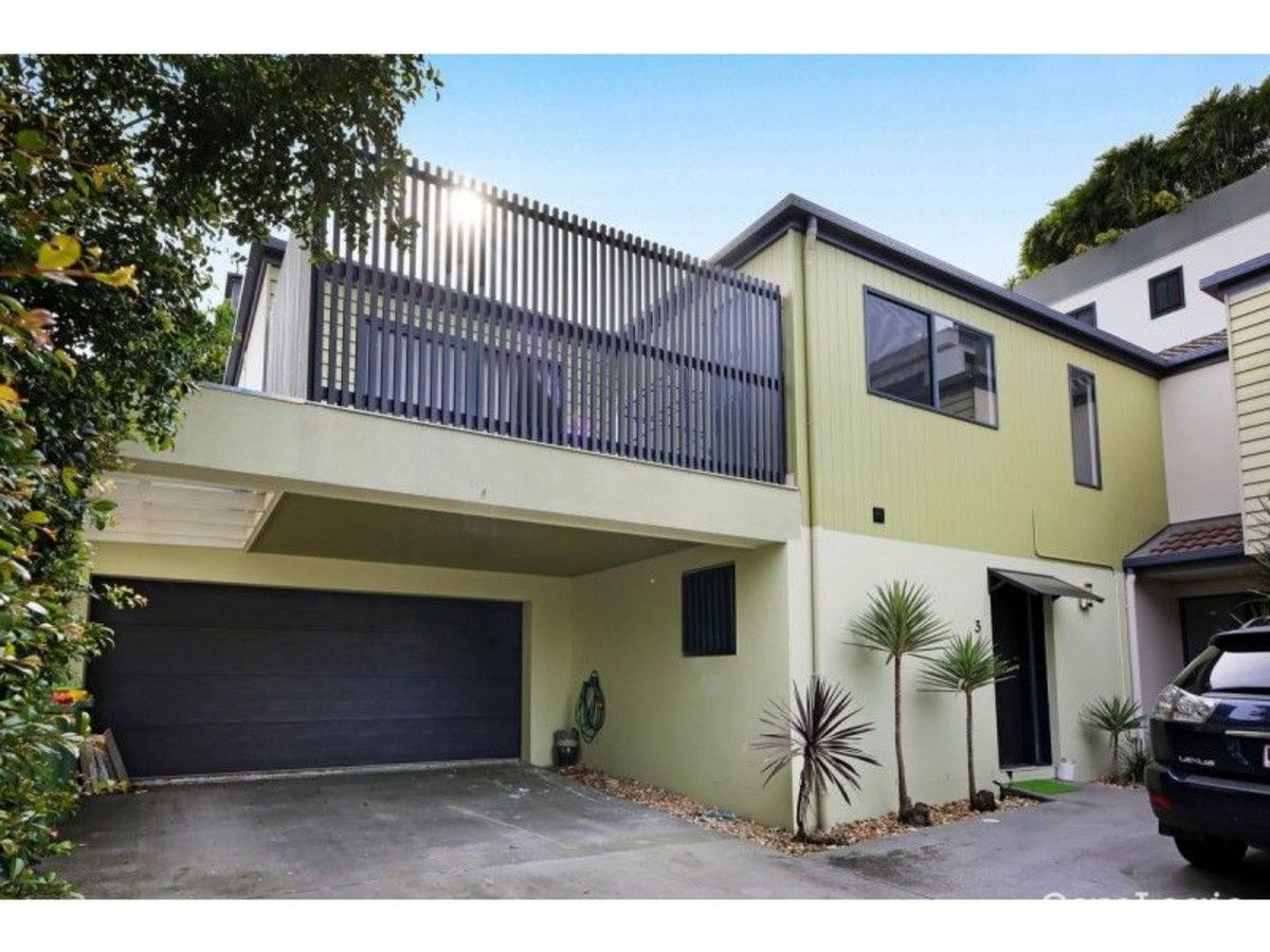 3 bedrooms Townhouse in 3/117 Minnie Street SOUTHPORT QLD, 4215
