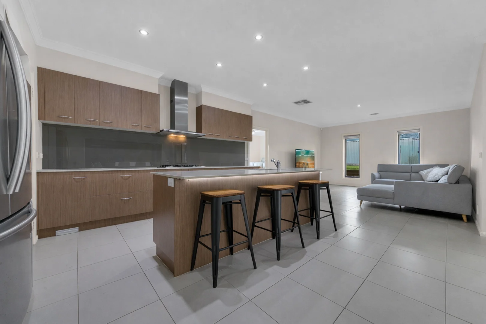 Additional image 2 of 101 Livingstone Boulevard, Pakenham VIC 3810