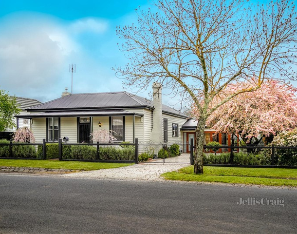 13 Bowen Street, Kyneton VIC 3444