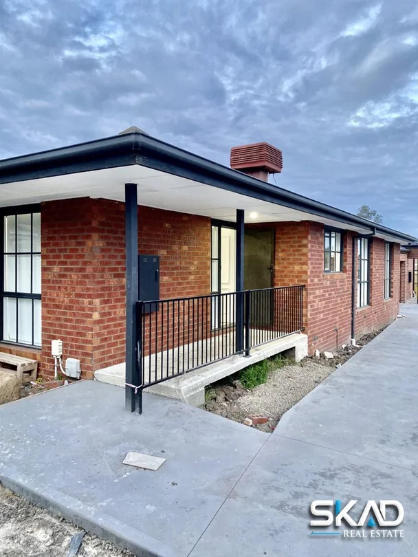 1/4 Hoop Court, Mill Park VIC 3082
