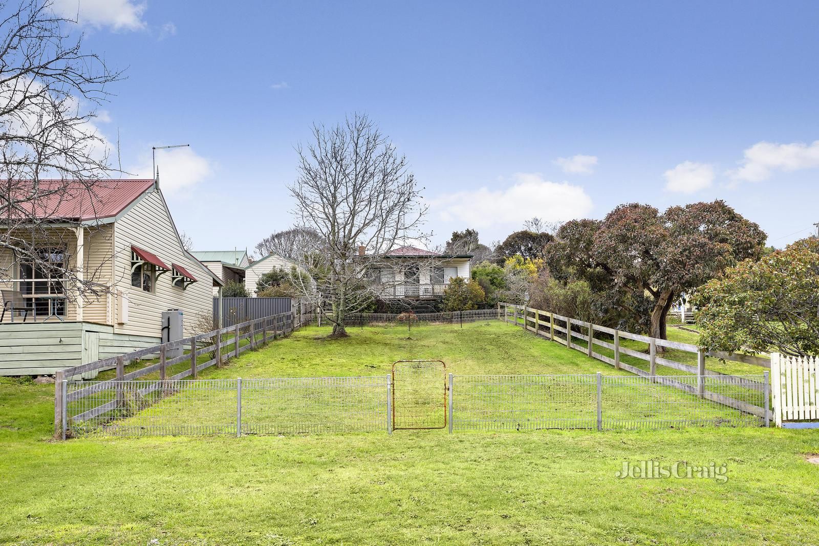 Vacant land in 14 Millar Street, DAYLESFORD VIC, 3460