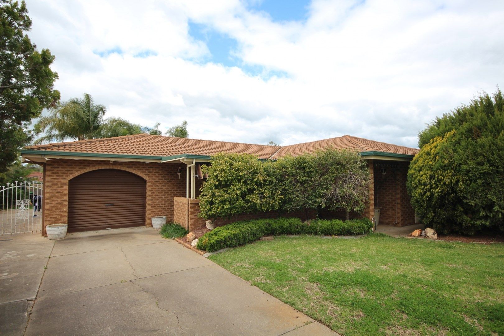 20 Gunyah Place, Glenfield Park NSW 2650, Image 0