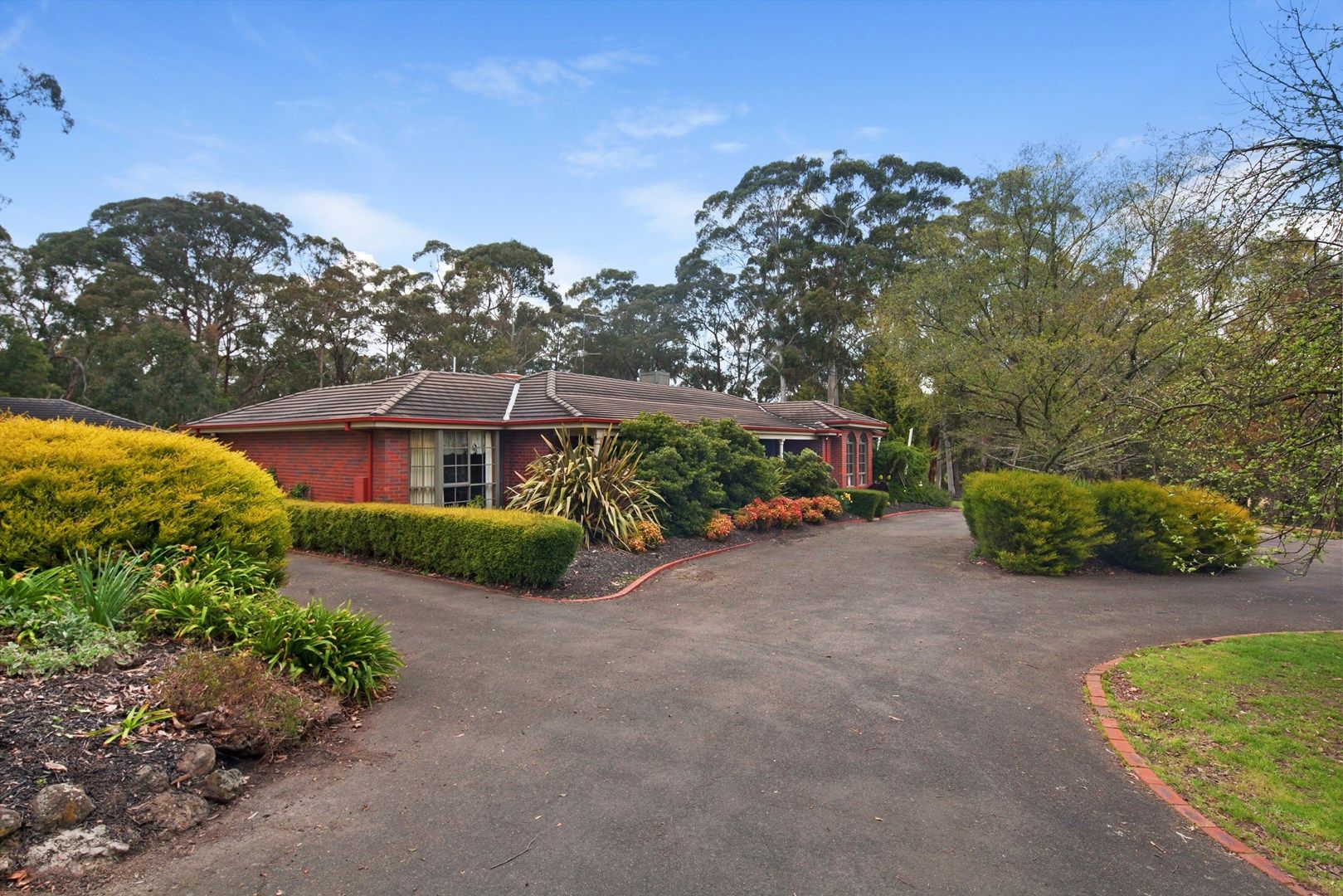 9555 Western Highway, Warrenheip VIC 3352, Image 0