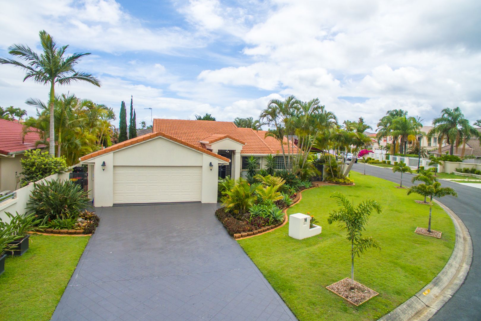 16 Kirralee Drive, Robina QLD 4226, Image 1