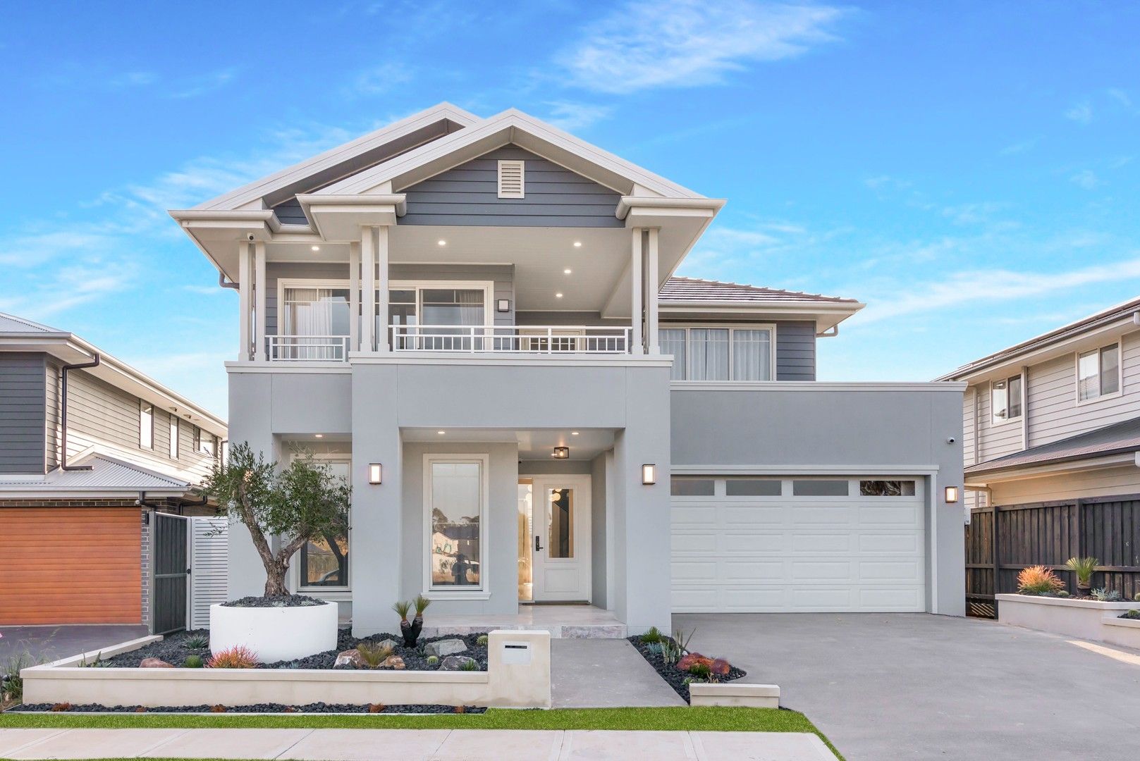 5 bedrooms House in 115 Pleasant Circuit GLEDSWOOD HILLS NSW, 2557