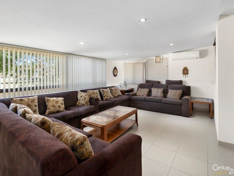 3 Yass Close, Bossley Park NSW 2176, Image 0