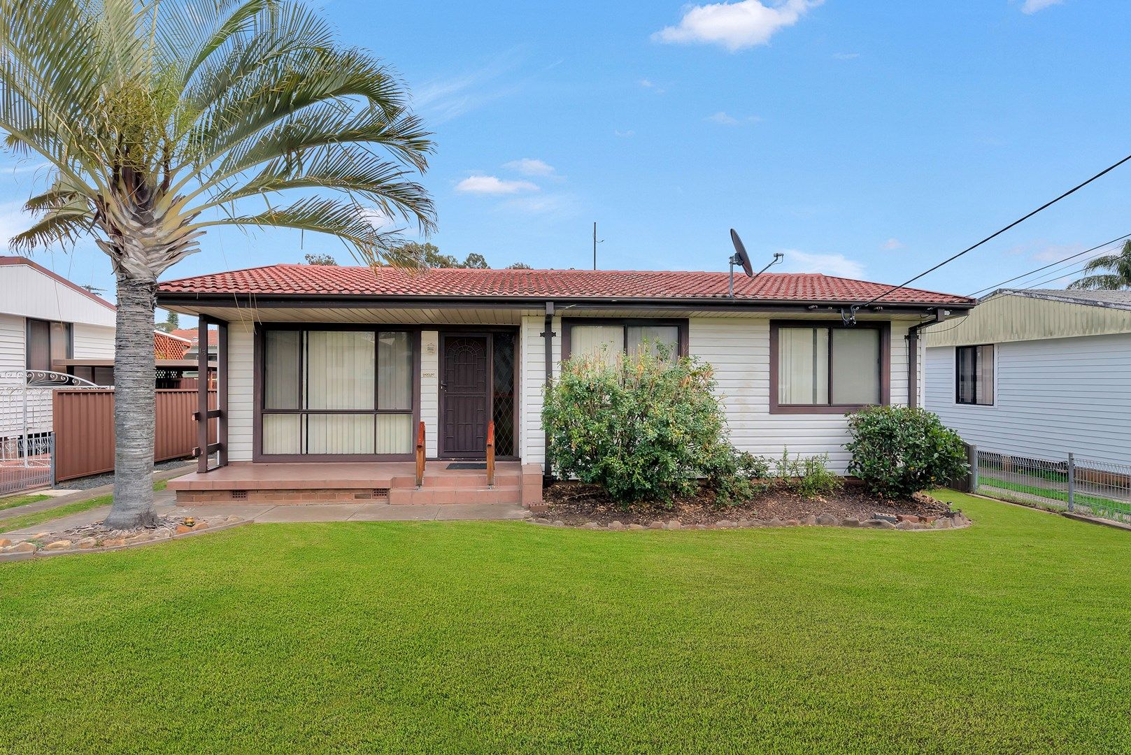 13 Quiros Avenue, Fairfield West NSW 2165, Image 0