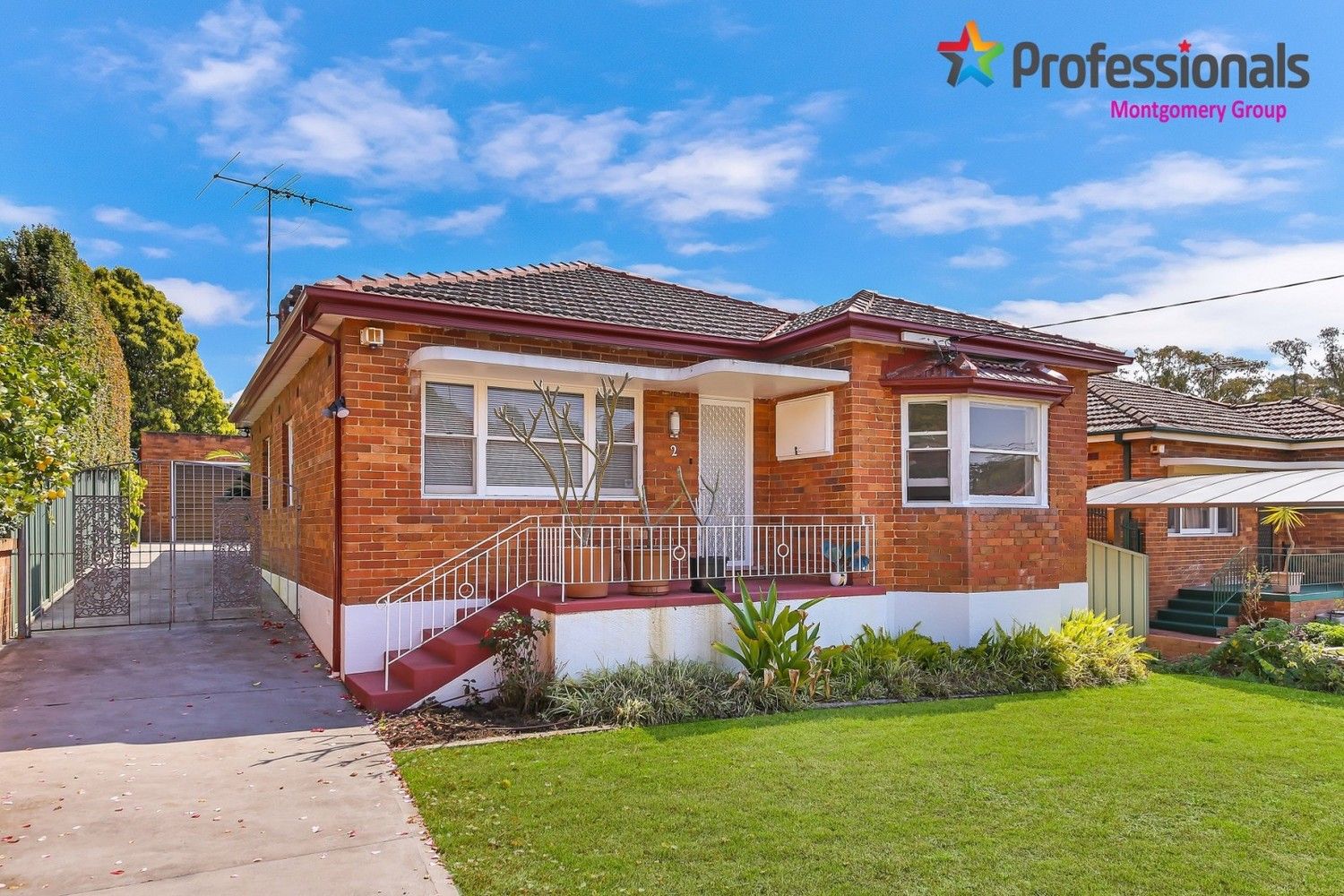 2 Powys Avenue, Bardwell Park NSW 2207, Image 0