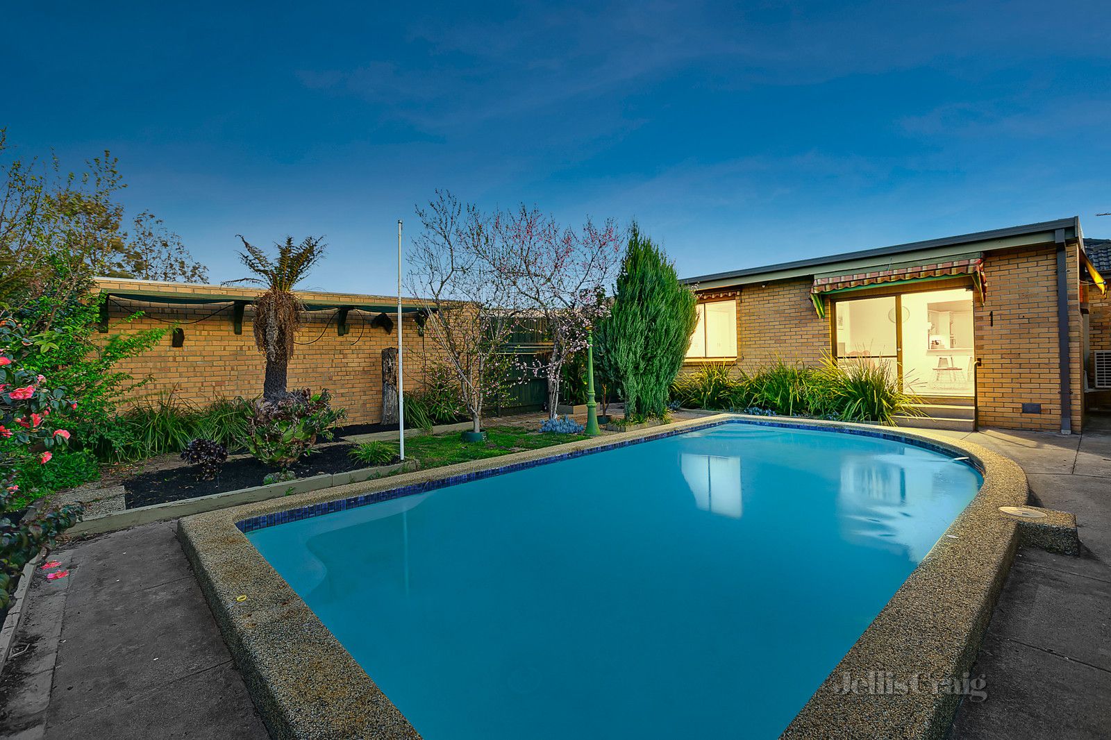 72 Gladesville Drive, Bentleigh East VIC 3165