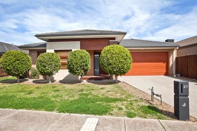 4 bedrooms House in 27 Annecy Blvd FRASER RISE VIC, 3336