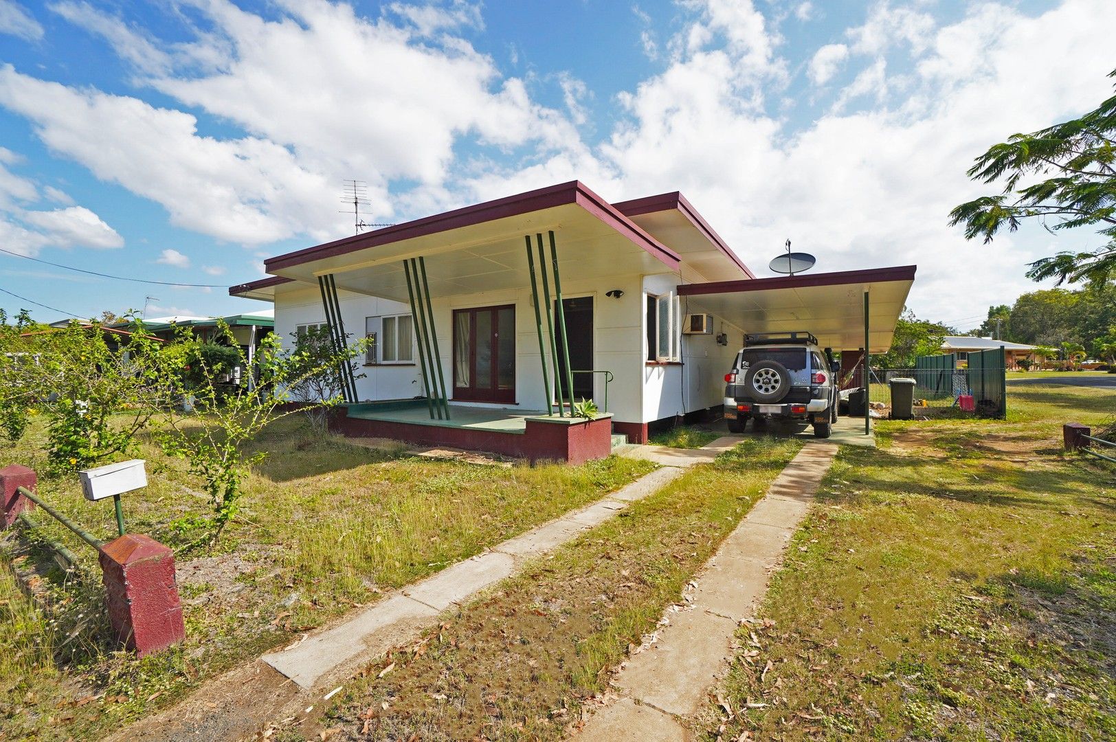 3 bedrooms House in 8 Kenneally Road MAREEBA QLD, 4880