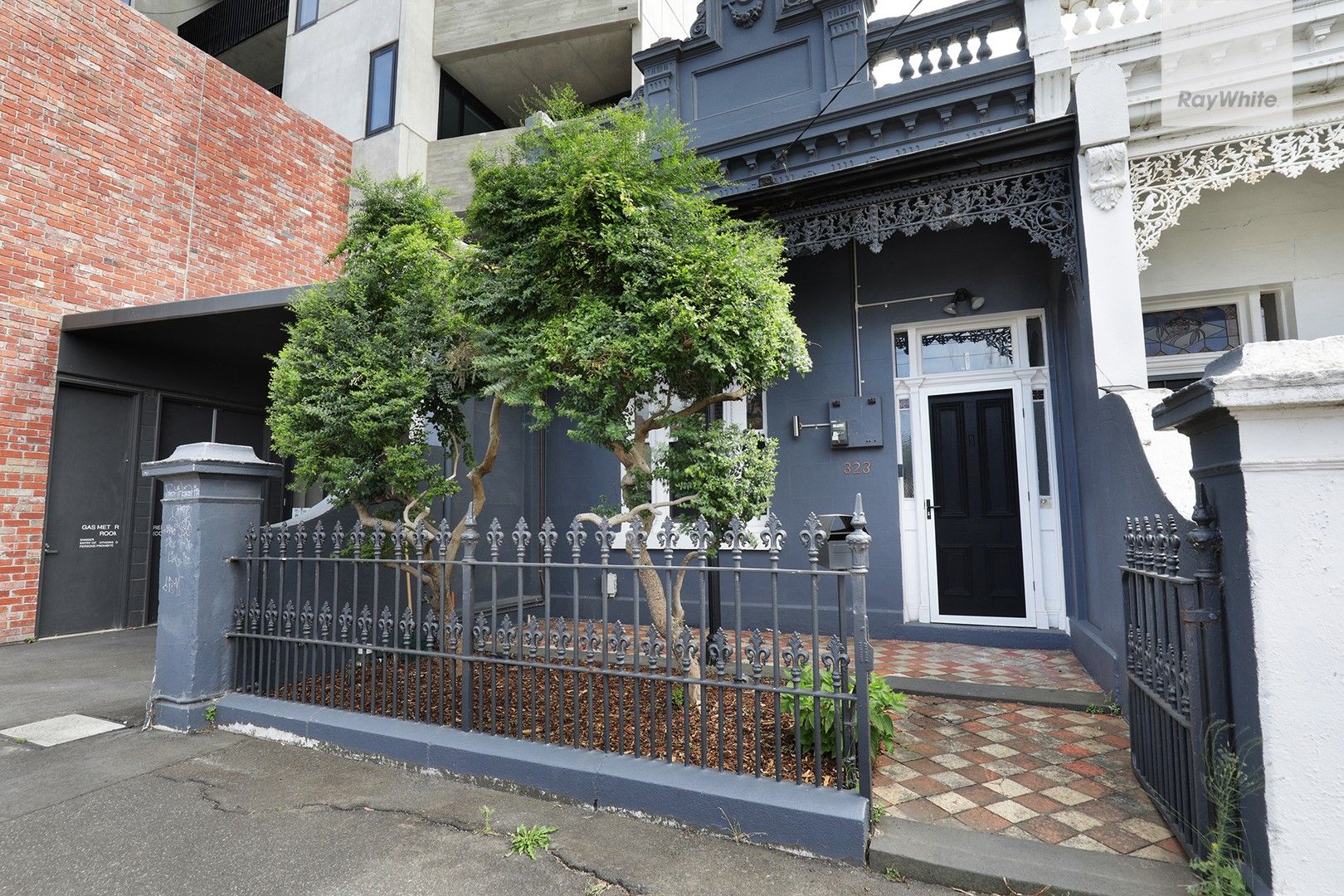 3 bedrooms House in 323 Barkly Street BRUNSWICK VIC, 3056