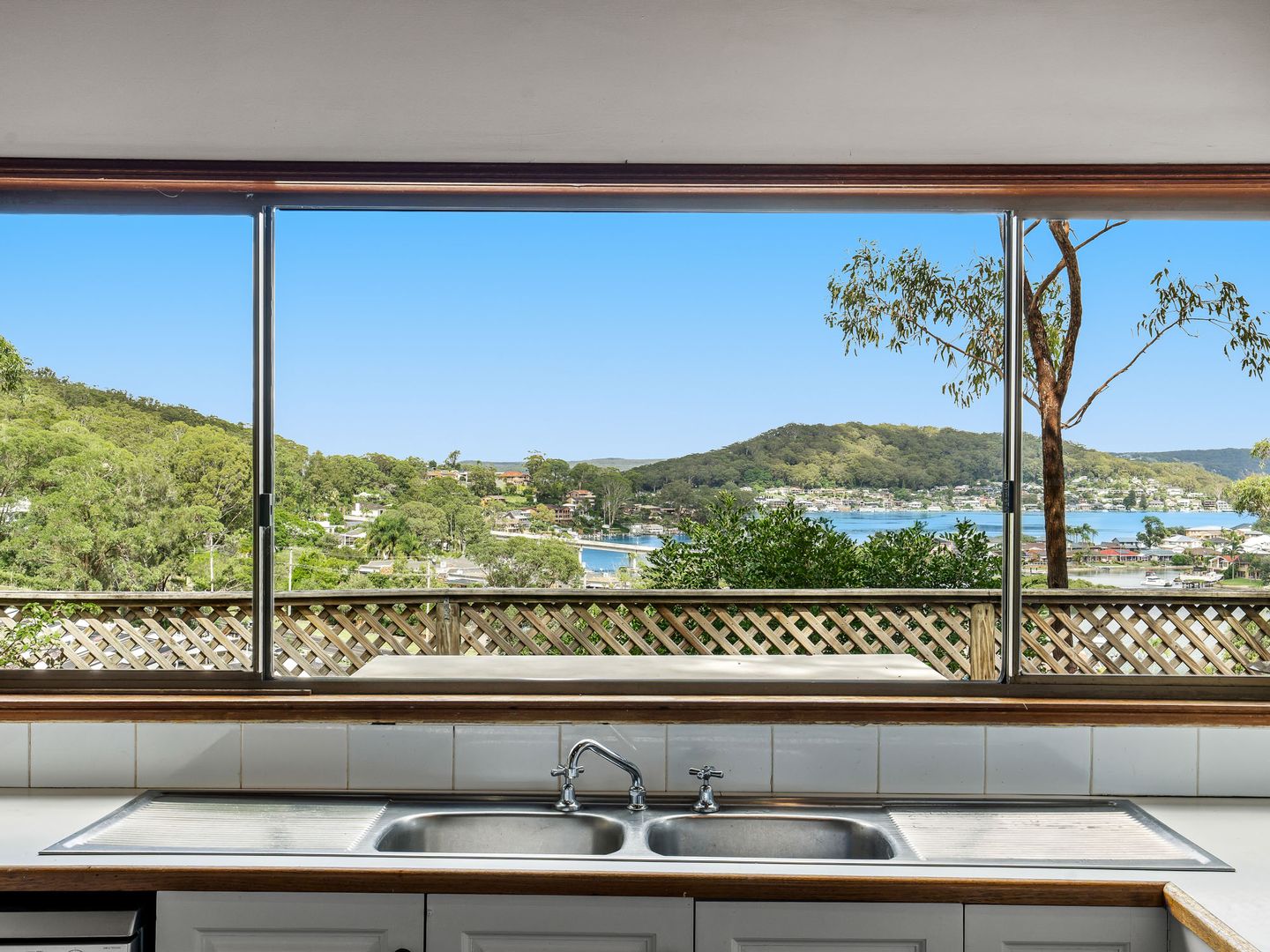 48 Yugari Crescent, Daleys Point NSW 2257, Image 1