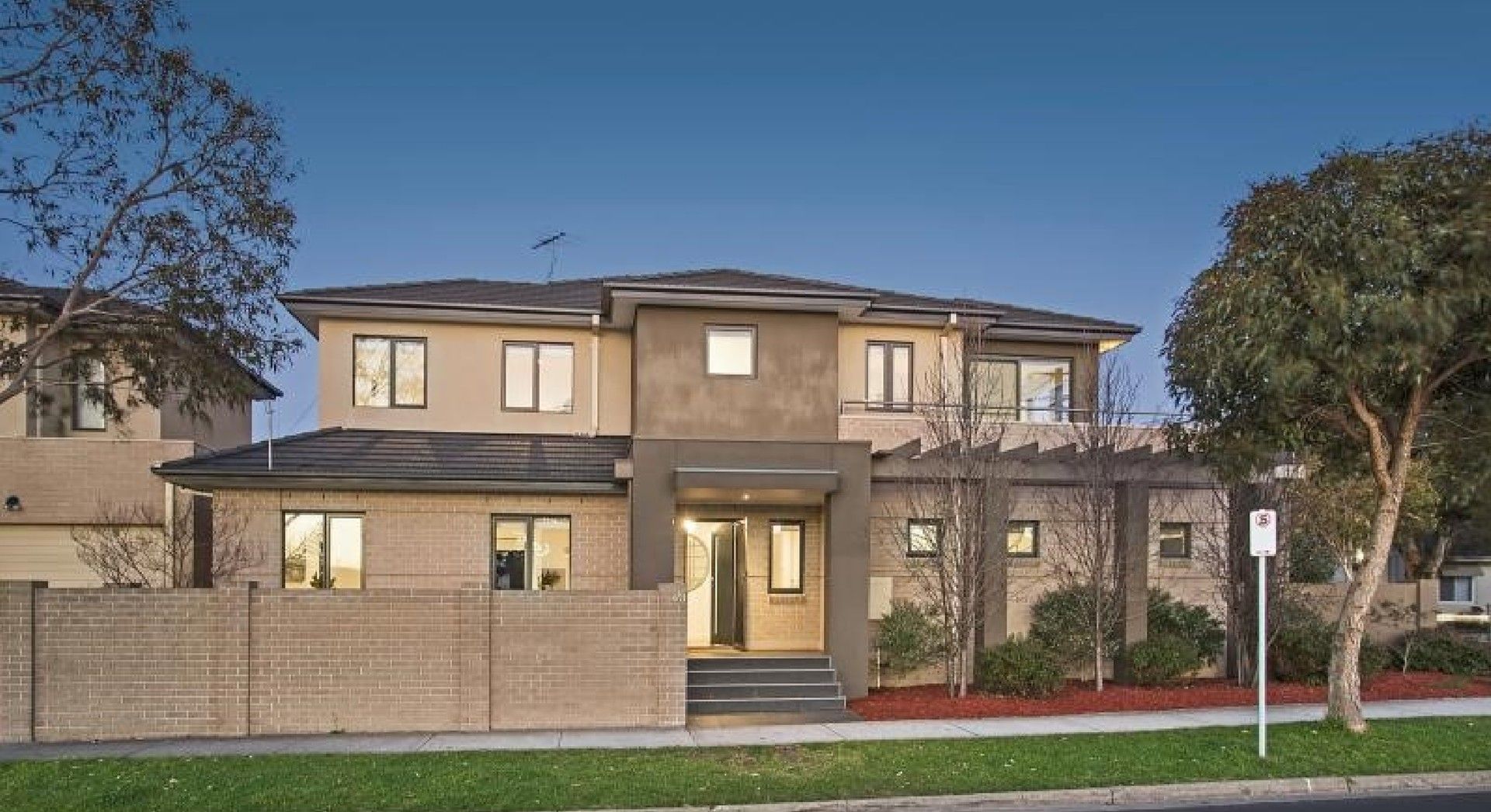 4 bedrooms House in 43 Fewster Rd HAMPTON VIC, 3188