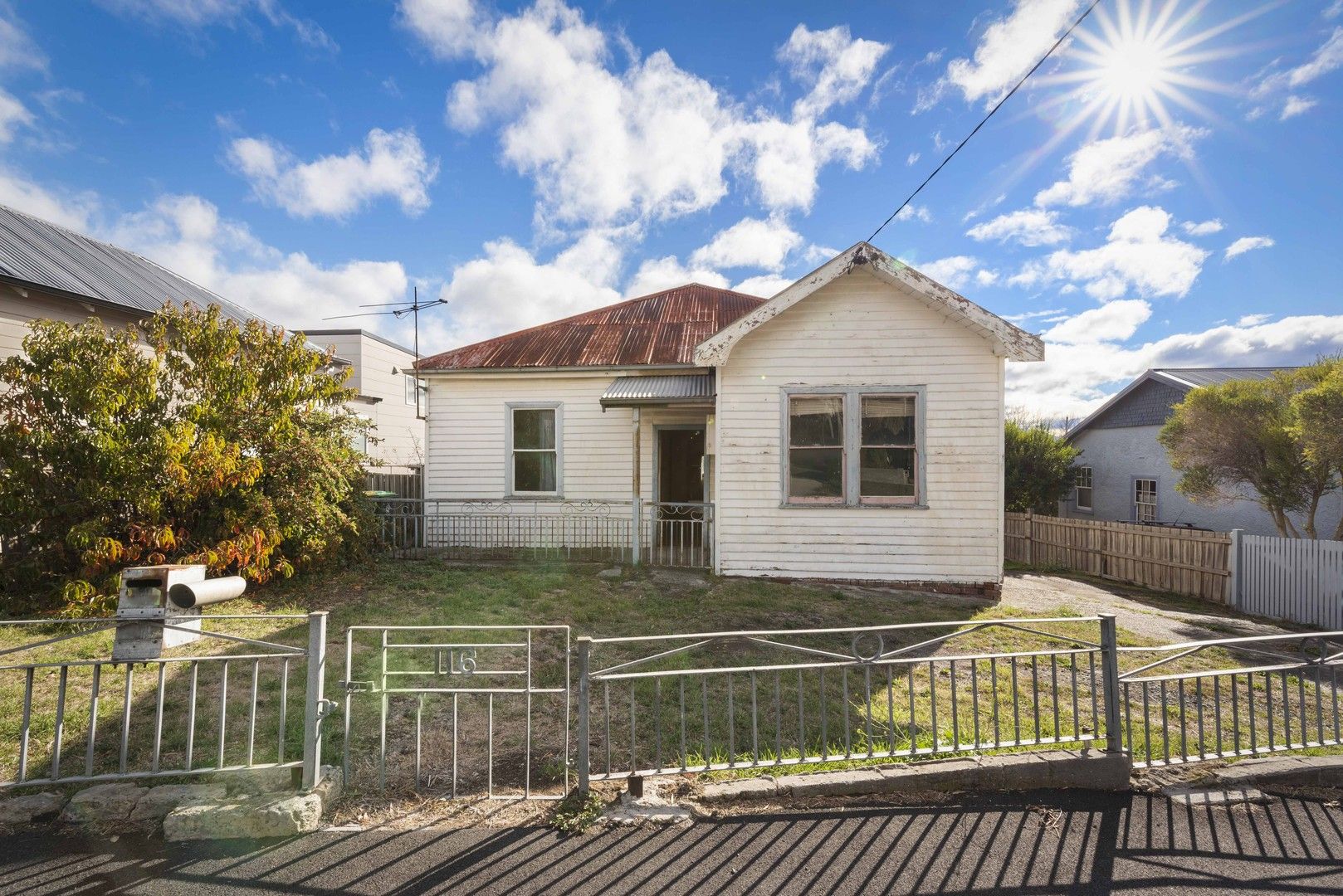 3 bedrooms House in 116 Bowen Road LUTANA TAS, 7009