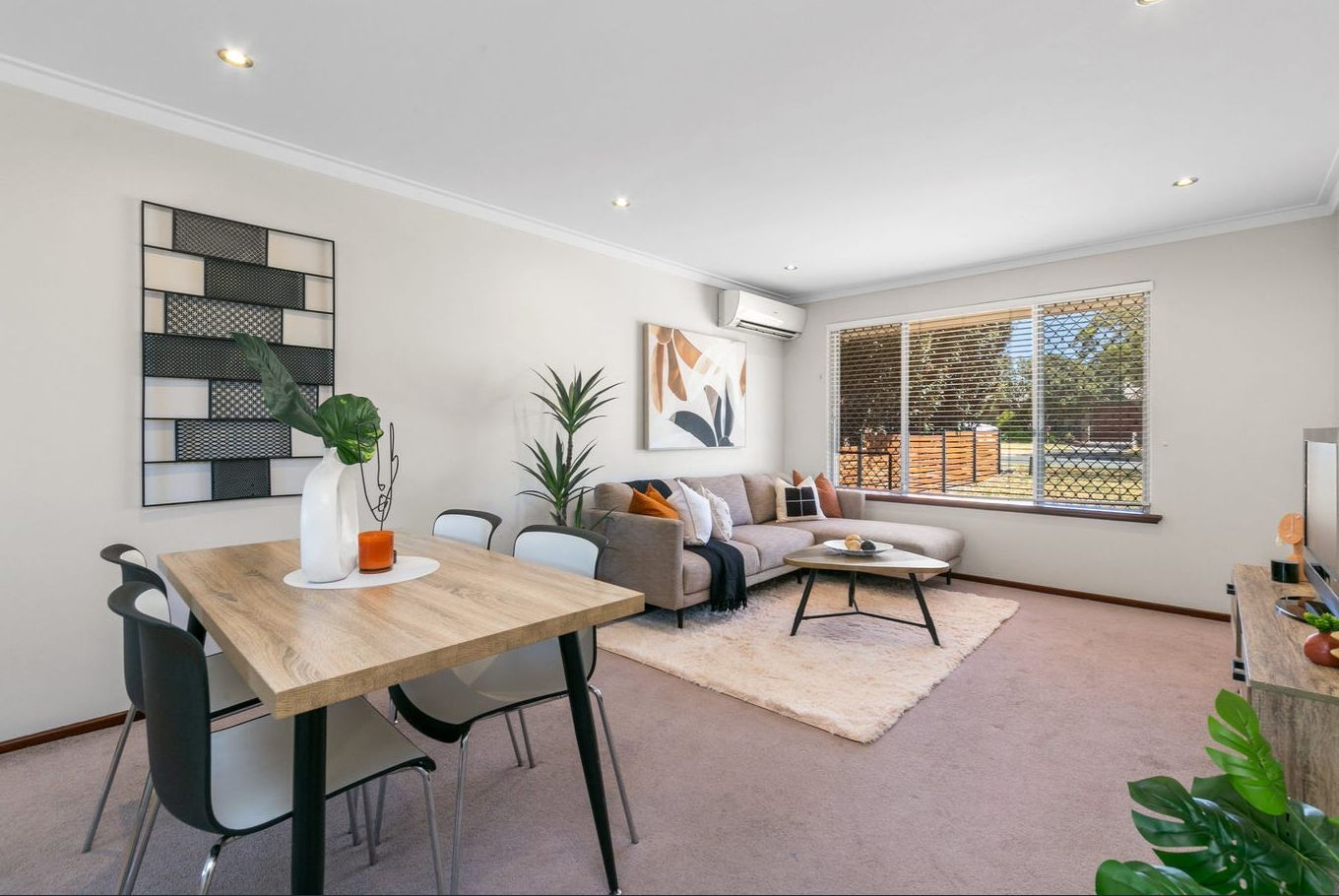 2 bedrooms House in 32 Paltridge Avenue CARLISLE WA, 6101