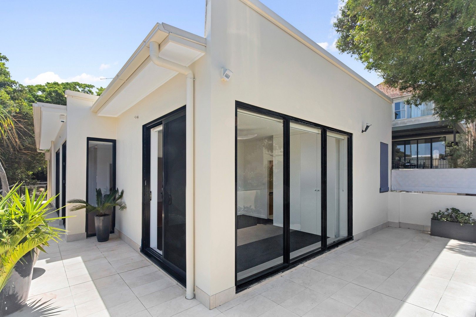 3 bedrooms Apartment / Unit / Flat in 4/3 MacPherson Street BRONTE NSW, 2024