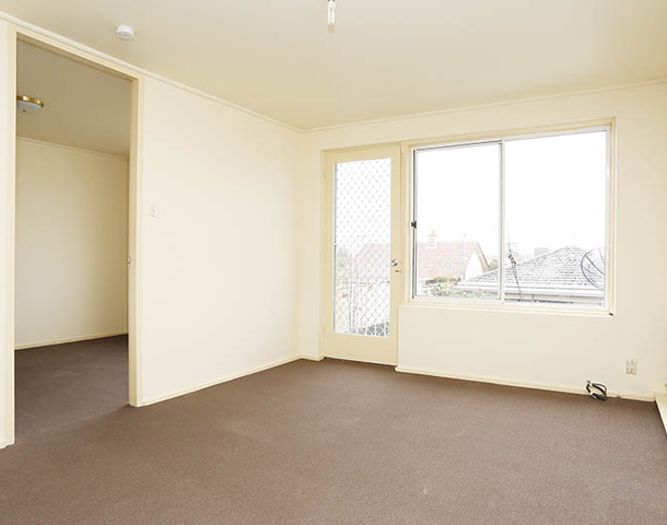 8/16 Wallace Street, Brunswick West VIC 3055