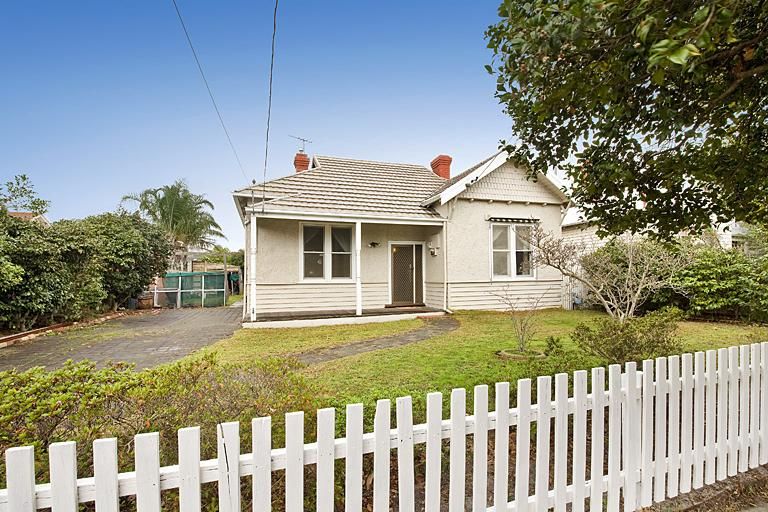 13 Etna Street, GLEN HUNTLY VIC 3163, Image 0