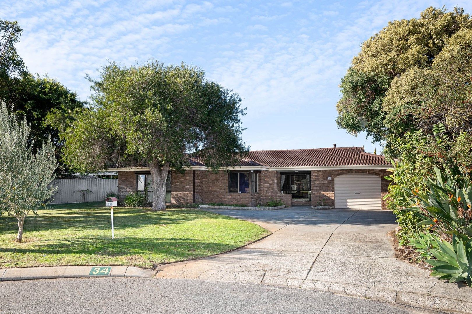 4 bedrooms House in 34 Osprey Close STIRLING WA, 6021