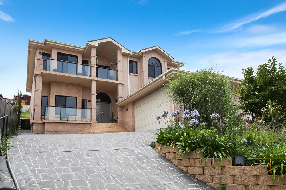30 Bruce Street Unanderra Nsw 2526 House For Rent 750 Domain
