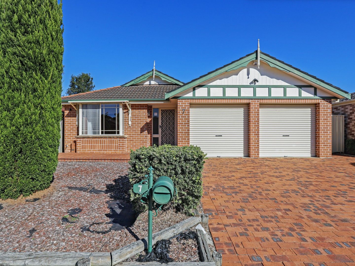 7 Glenrock Court, Wattle Grove NSW 2173 House For Rent Domain