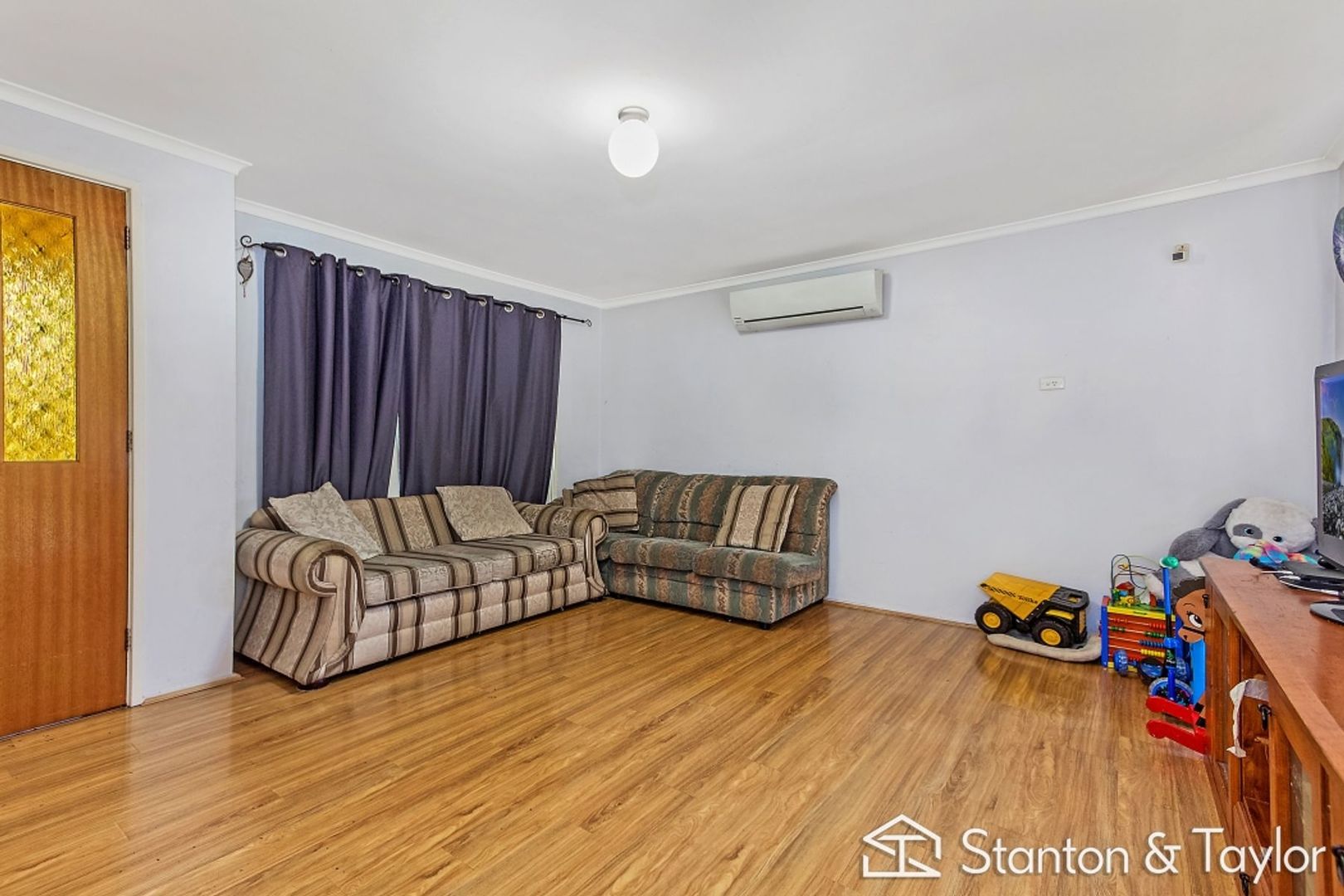 11/33 Woodview Road, Oxley Park NSW 2760, Image 2