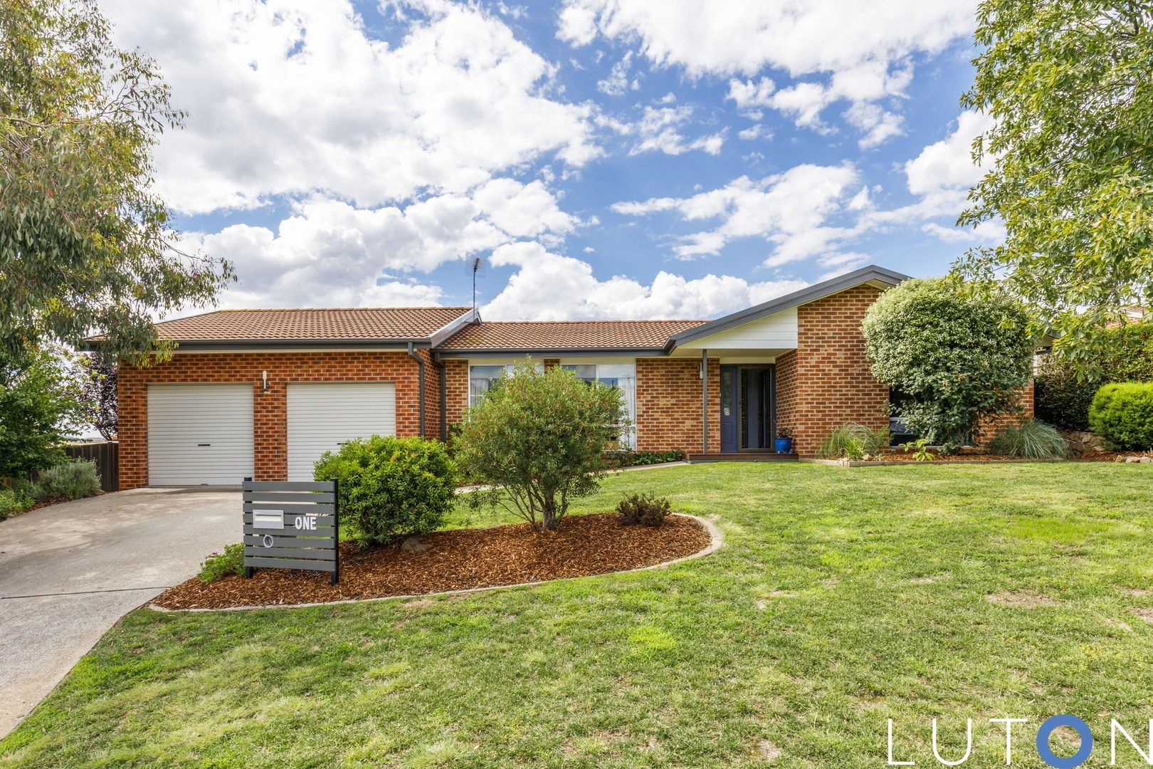 1 Firbank Close, Isabella Plains ACT 2905, Image 0