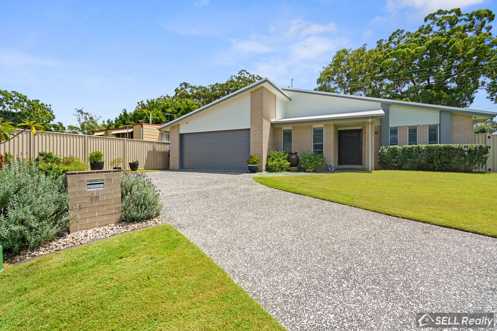 4 bedrooms House in 18 Radunz Place BIRKDALE QLD, 4159