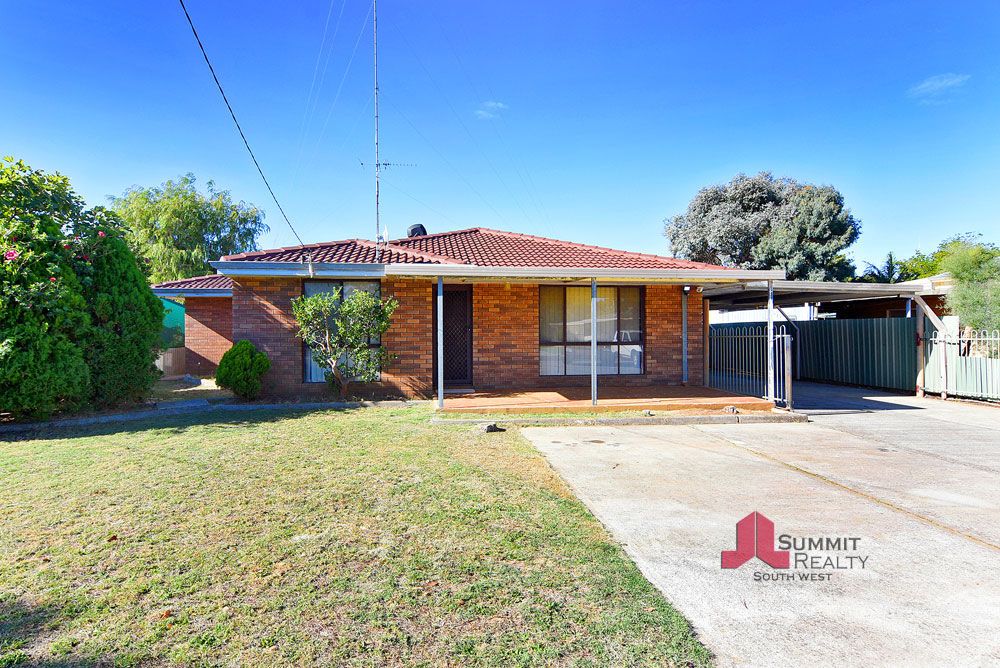 8 Clarke Street, Burekup WA 6227