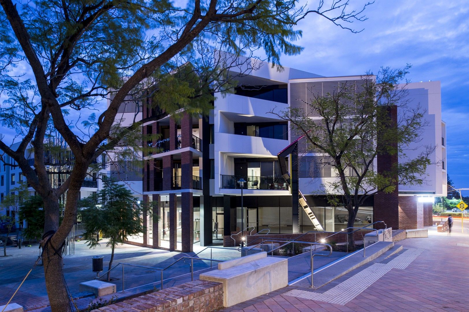 2 bedrooms Apartment / Unit / Flat in 13/9 Salvado Road SUBIACO WA, 6008