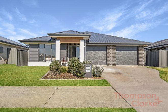 Picture of 37 Ridgeview Drive, CLIFTLEIGH NSW 2321