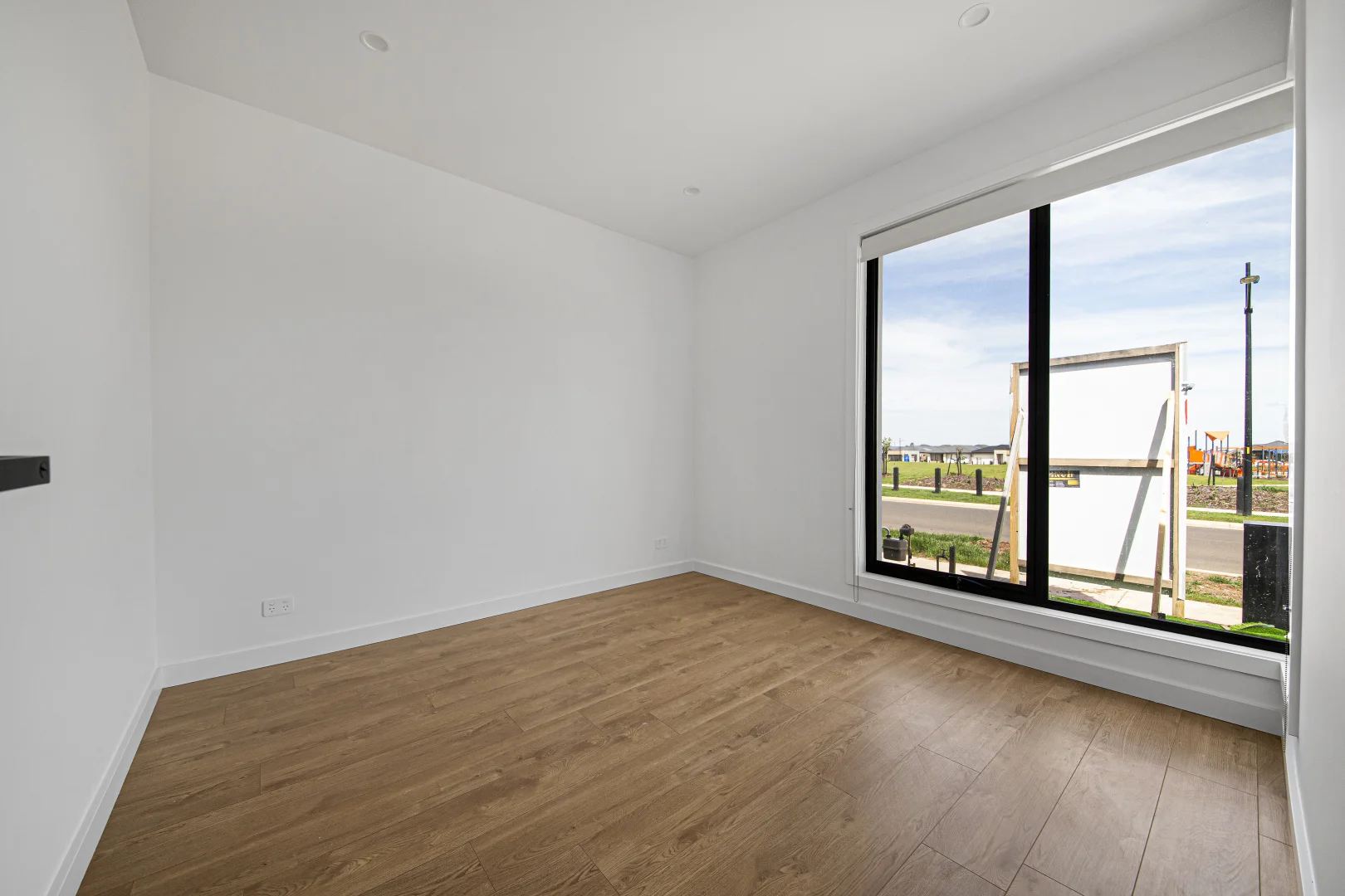 21 Merlot Parade, Fraser Rise VIC 3336 - House For Rent | Domain