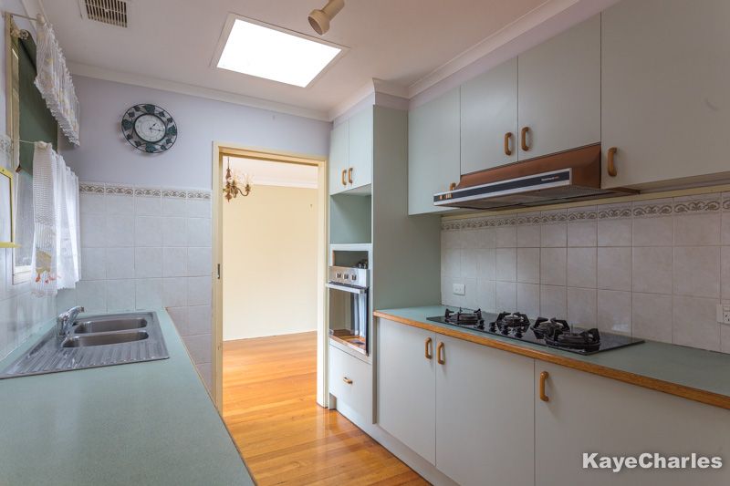 8 Hair Court, Beaconsfield VIC 3807, Image 2