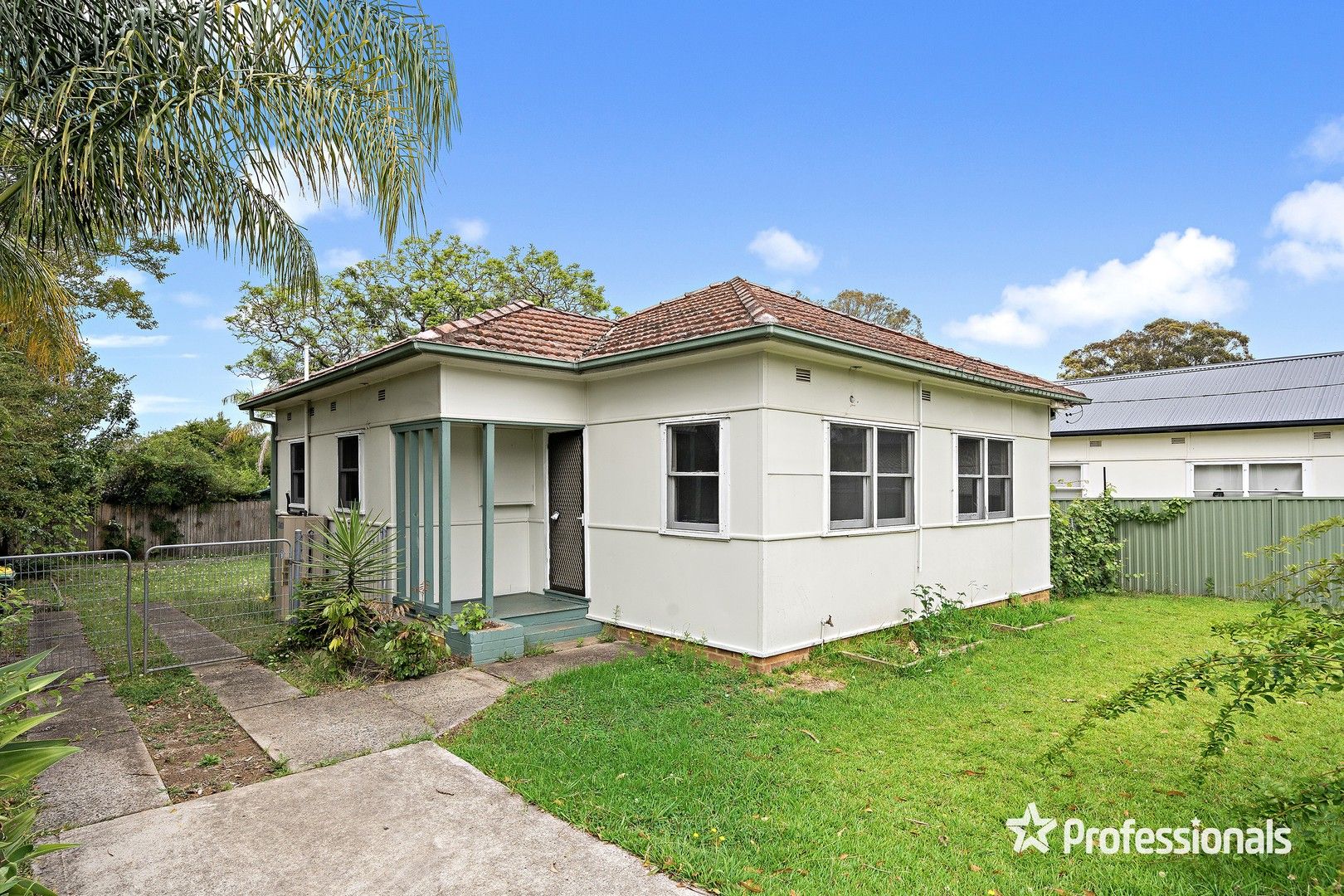 11 Uranus Road, Padstow NSW 2211, Image 0