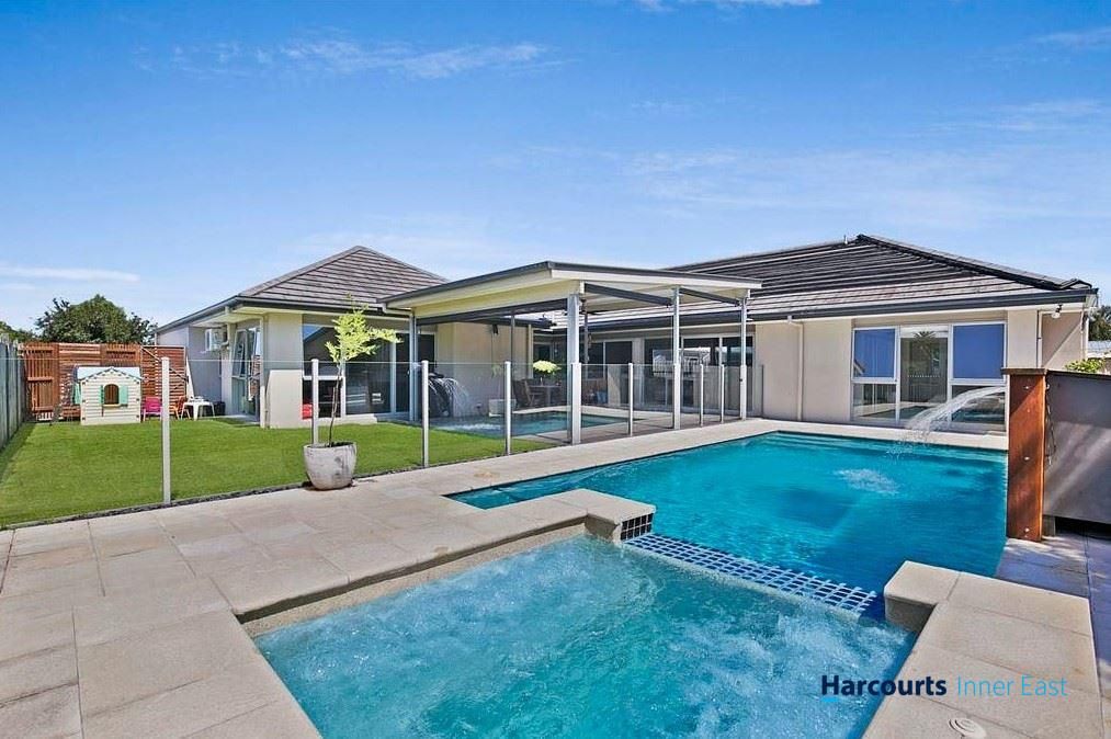 4 bedrooms House in 16 Watervale Parade WAKERLEY QLD, 4154