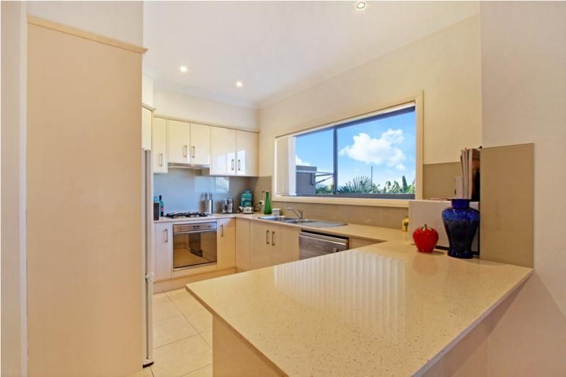 4/38 Robinson St, Wollongong NSW 2500, Image 2