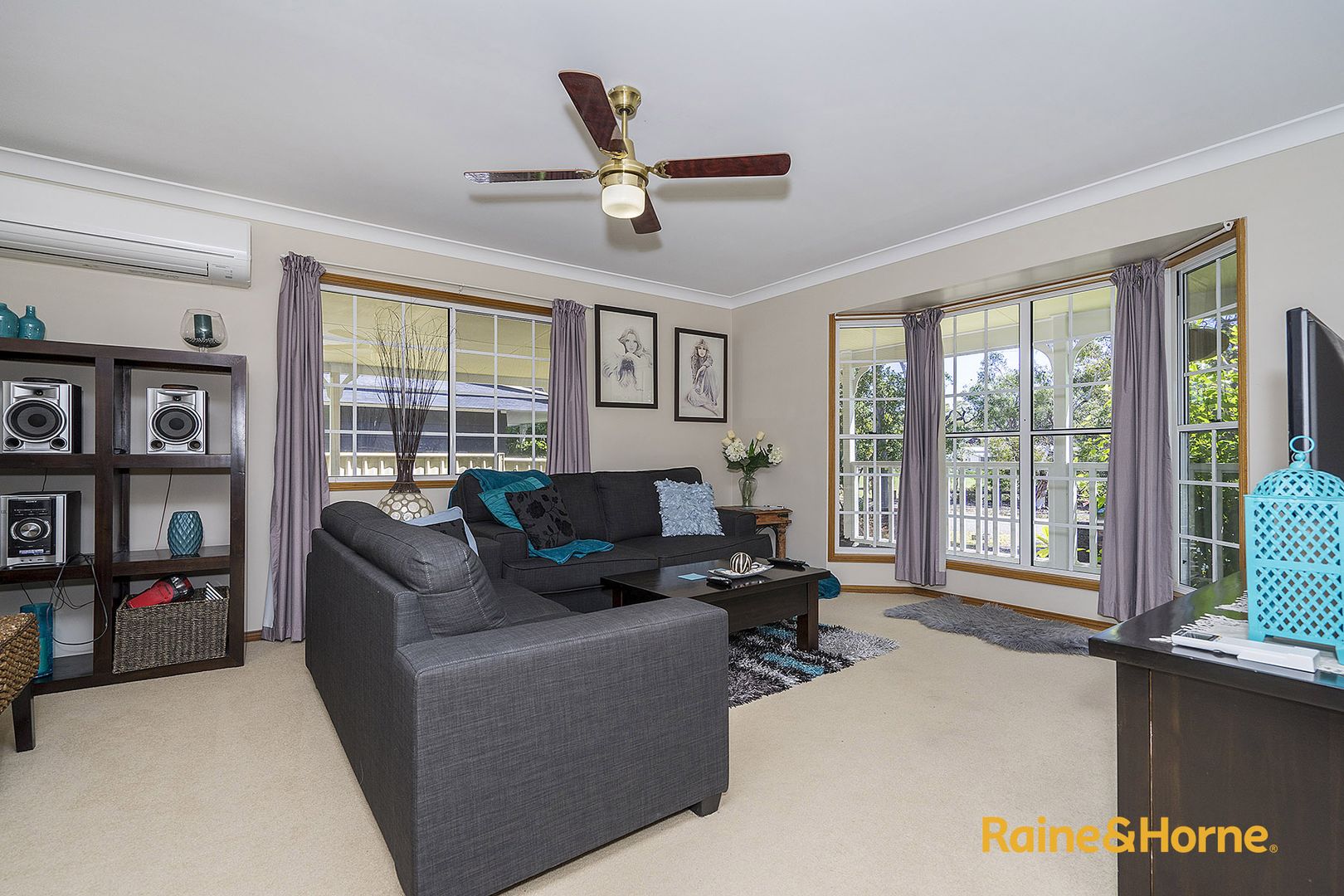 37 Dunvegan Street, Mannering Park NSW 2259, Image 2