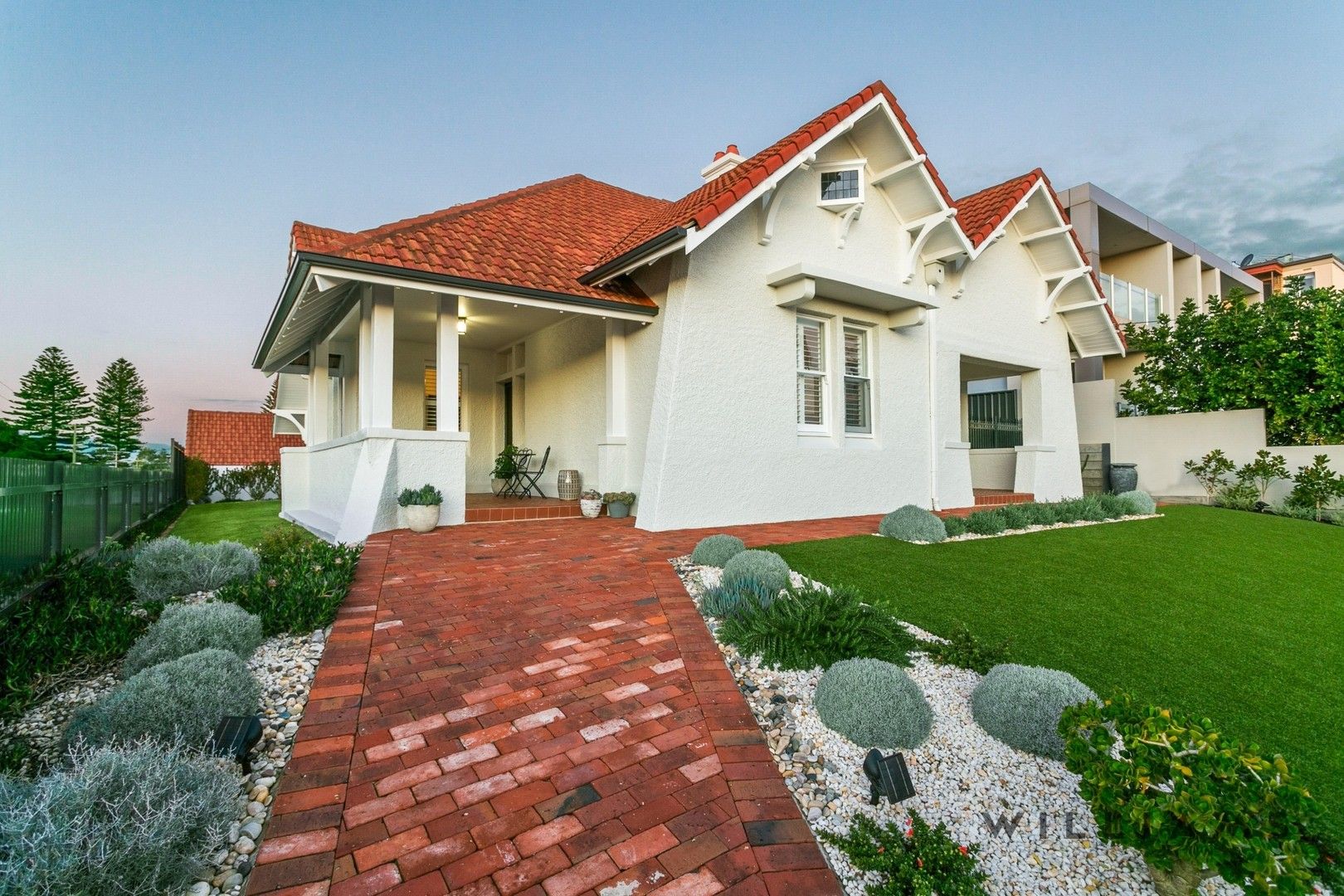 4 bedrooms House in 188 Seaview Road HENLEY BEACH SOUTH SA, 5022