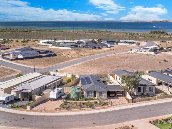 16 Wharff Street, Streaky Bay SA 5680, Image 0