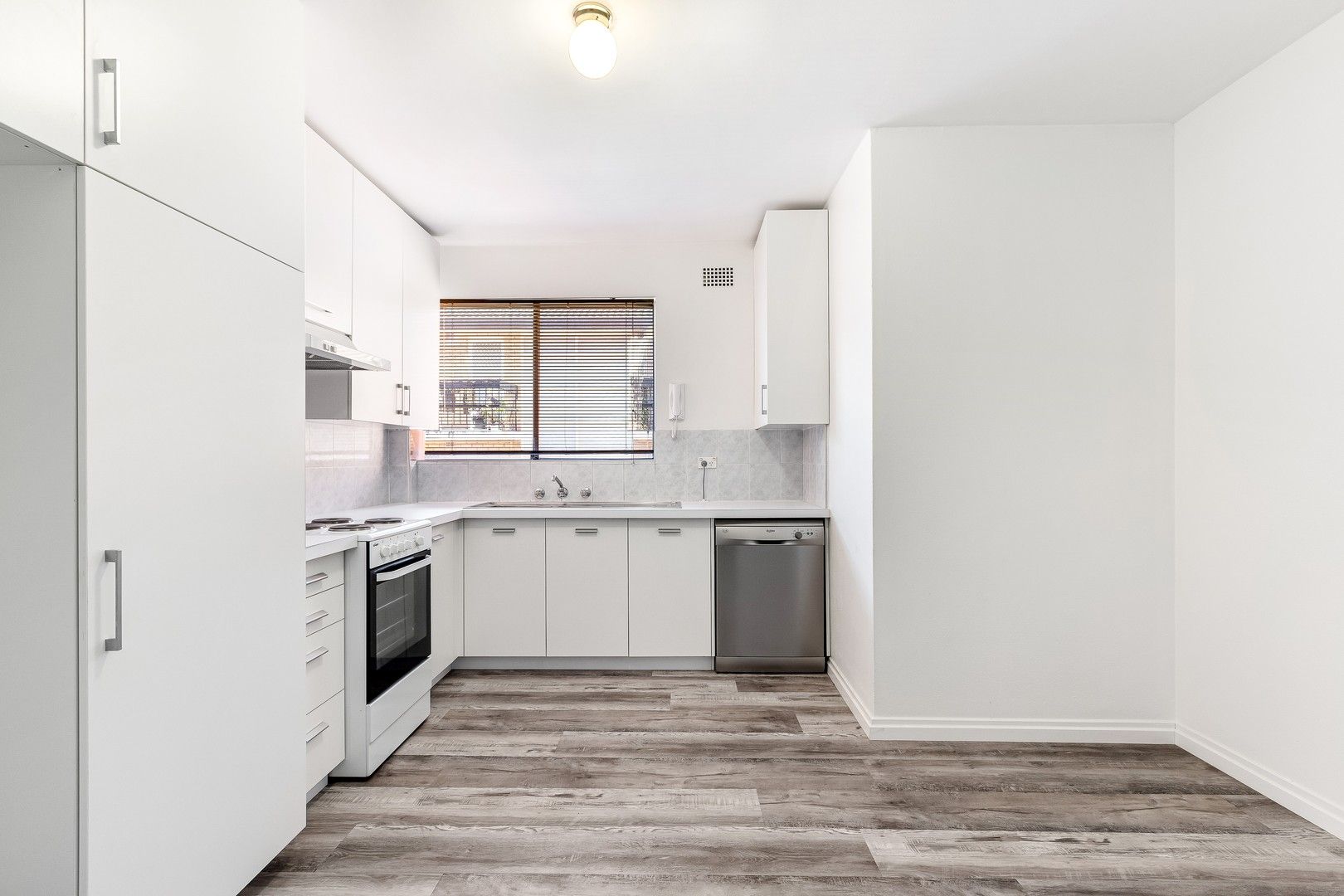 2 bedrooms Apartment / Unit / Flat in 5/11 St Albans Road KINGSGROVE NSW, 2208