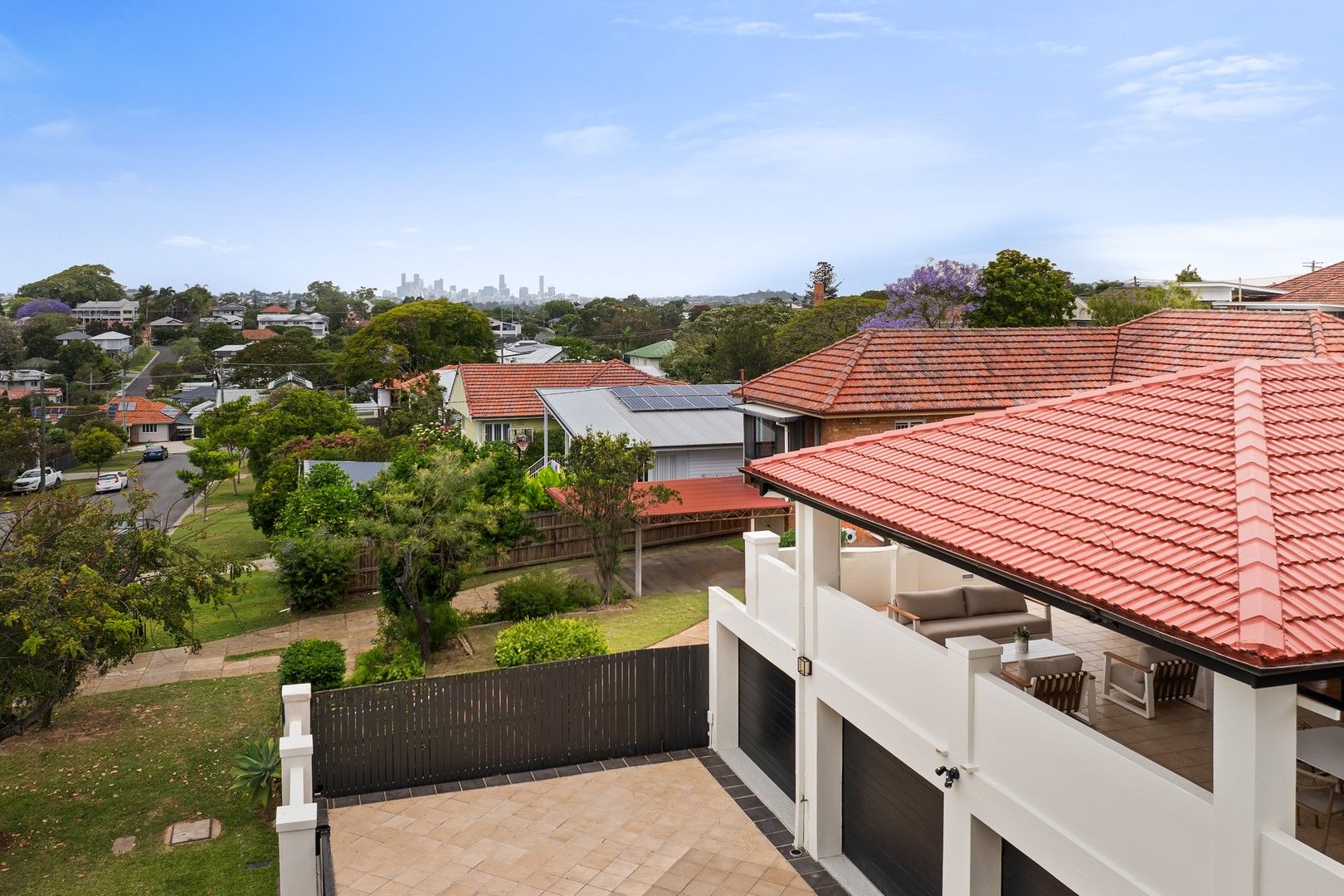 4 bedrooms House in 21 Hubbard Street WAVELL HEIGHTS QLD, 4012