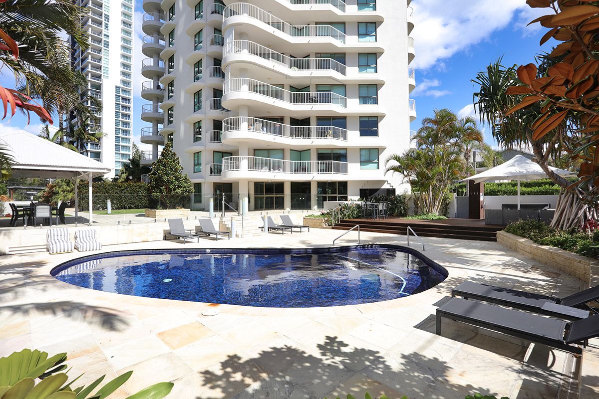 39/20 Cronin Avenue, Main Beach QLD 4217, Image 2