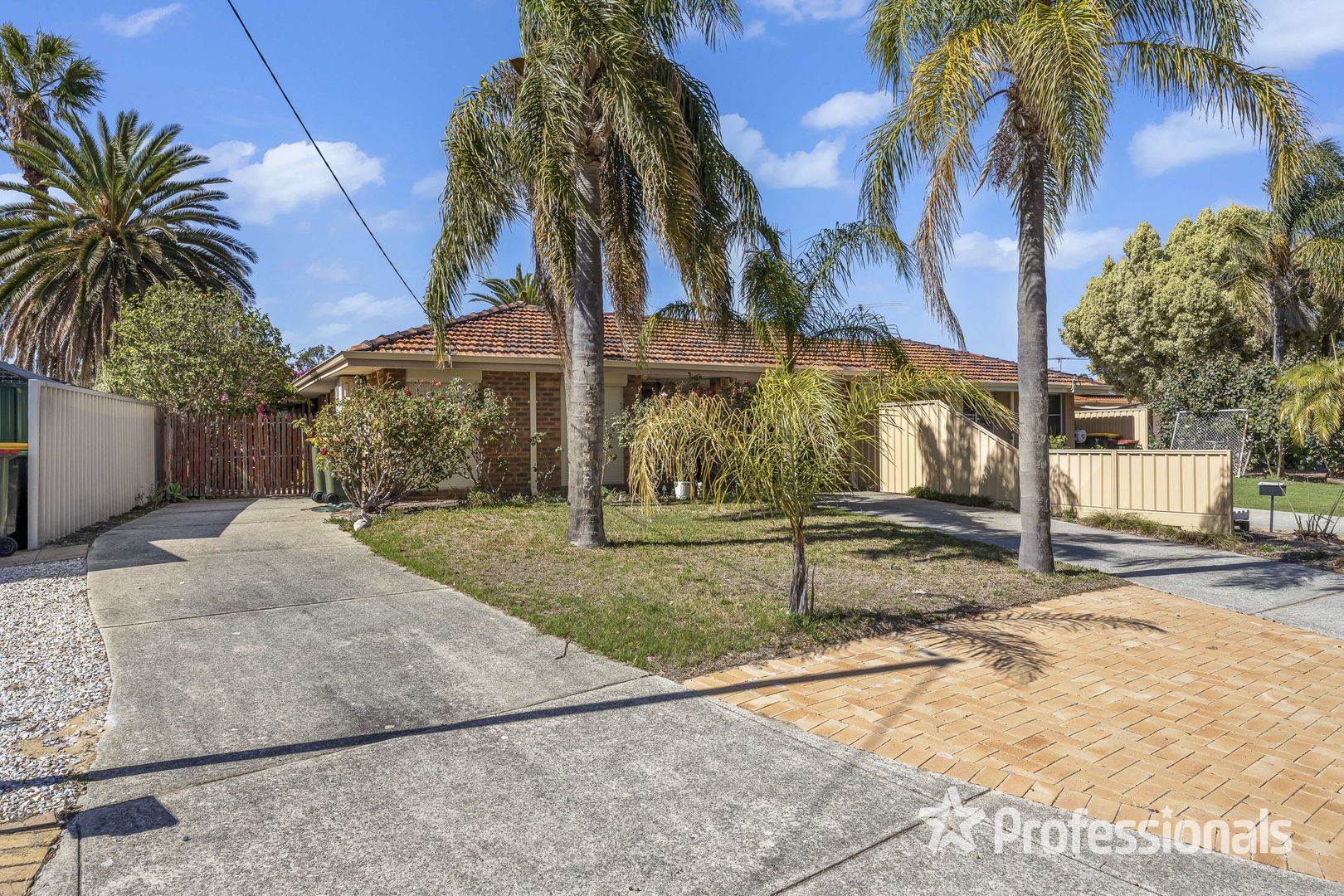 6A Caroline Green, Marangaroo WA 6064, Image 1