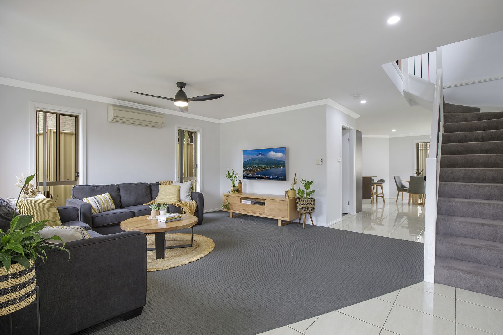 1/8 Hayden Close, Watanobbi NSW 2259, Image 1