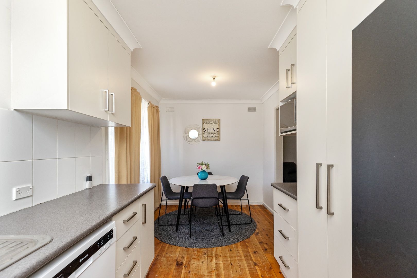 4 Banner Street, Forest Hill NSW 2651, Image 2